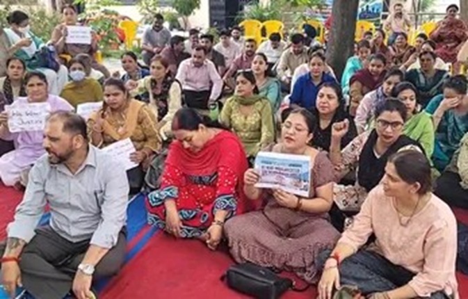 'NHM employees’ strike enters day 6, agitation extended by 72 hrs'